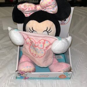 Hide and seek Minnie Mouse.